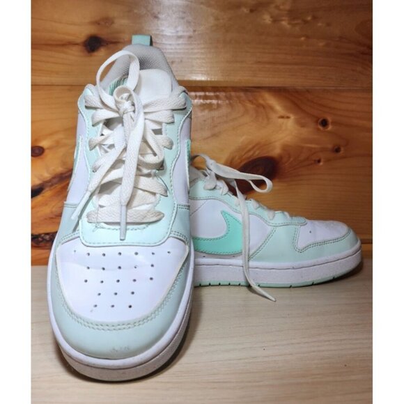 Nike Youth Size 5 Y Court Borough Low Recraft Shoes Sneaker White Mint Green - Picture 1 of 11
